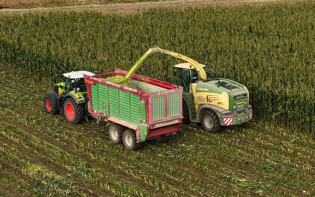 Smulkinimo paslaugą atliekame su savaeigiais smulkintuvais Krone BIG X 630.
