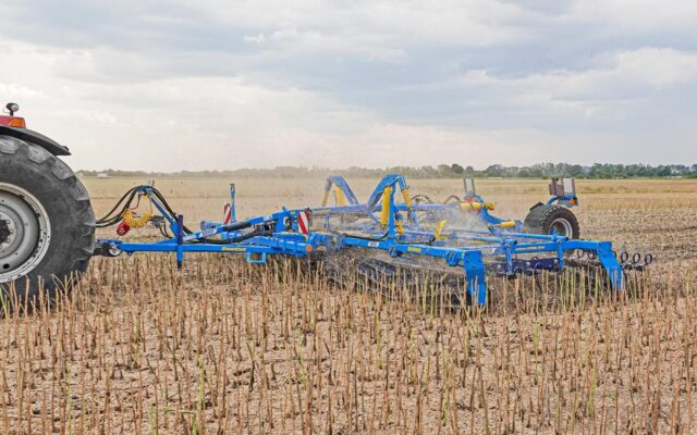 Galimi darbiniai pločiai nuo 3 iki 15,7 metrų