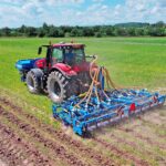 Suderinamas su Strip-Till purentuvu, Impact NS sėjamąja arba Digger Fert+ giluminiu skutiku su trąšų įterpimo funkcija.