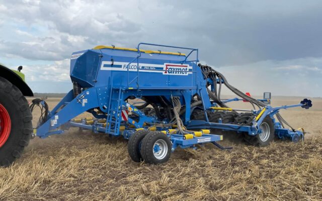Falcon Pro Strip-till drill