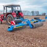 6–9 metrų darbinio pločio patikimi tankinimo volai priešsėjiniam žemės įdirbimui