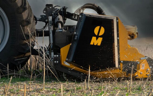 Al quitar fácilmente la sembradora, la trituradora se puede utilizar como una unidad independiente.