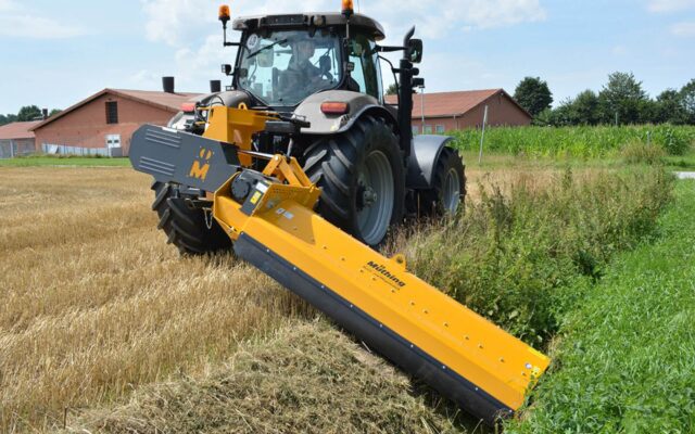 Daudzfunkcionāla ierīce — piemērota darbam līdzenās vietās un grāvju uzturēšanai