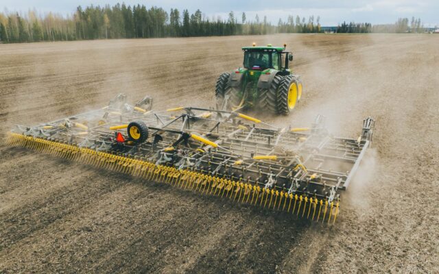 Multiva CrossLine 1250 cultivator