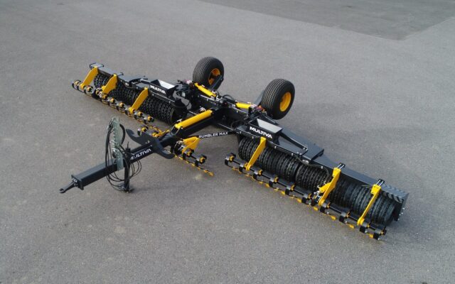 6,3–8,2 metrų darbinio pločio volai intensyviam darbui sunkiomis sąlygomis