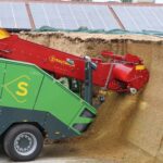 Self-propelled feed dispenser Primus