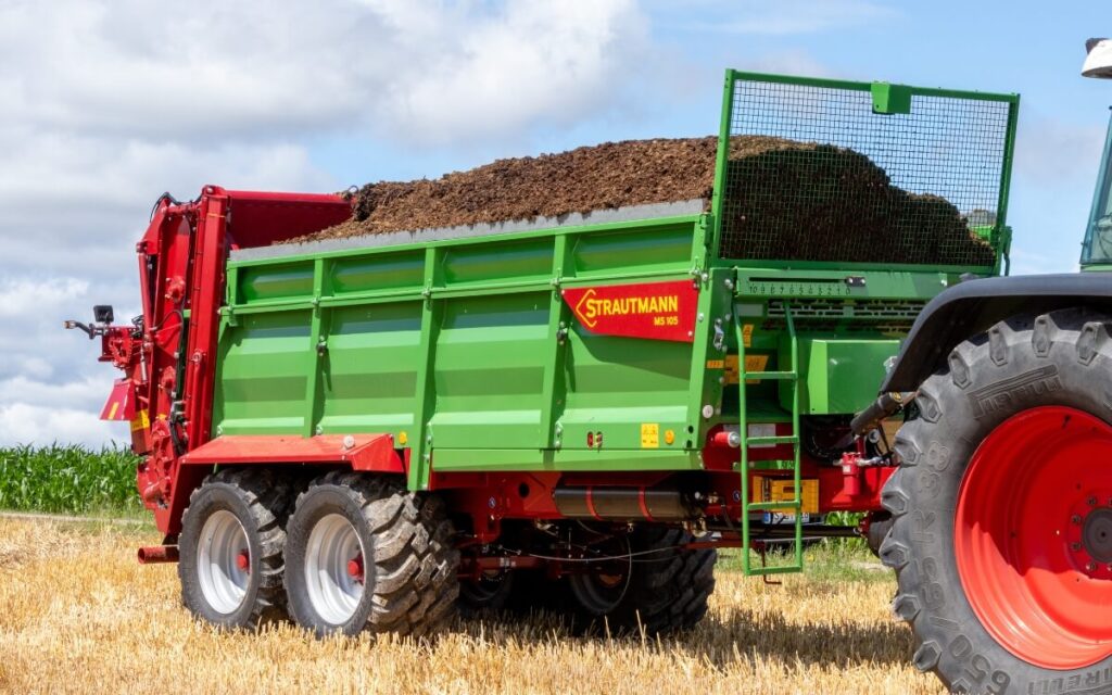 10,5 ir 12 m3 talpos kompaktiškas ir universalus kratytuvas, pritaikytas įvairioms reikmėms