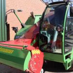Powerful, robust and convenient self-propelled mixer-distributors with a capacity of 14–20 m3.
