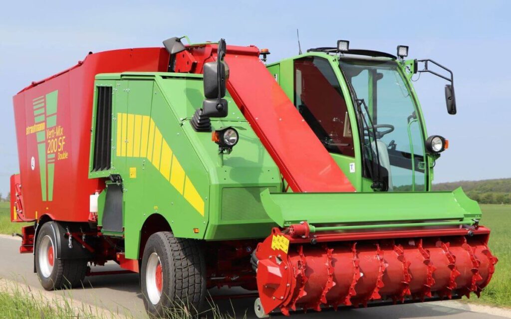 Strautmann Verti-Mix Double SF self-propelled feed dispenser