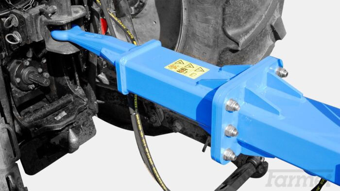 Volų prijungimas prie traktoriaus yra paprastas ir greitai atliekamas