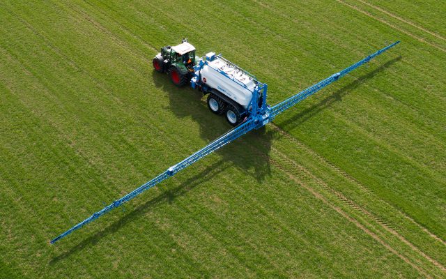 Prikabinami purkštuvai Gigant