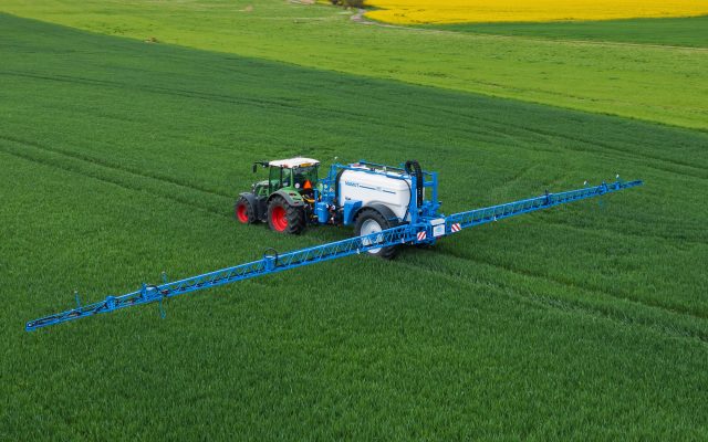 Agrio Mamut prikabinami purkštuvai