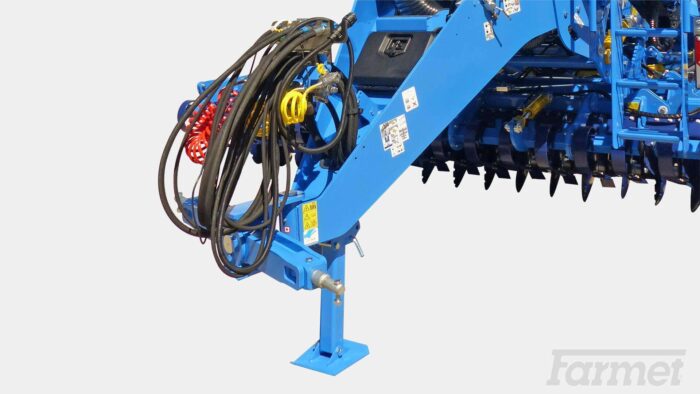 Dual-line single-circuit pneumatic brakes